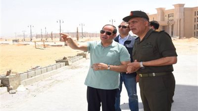 شاهد.. الرئيس يتفقد مدينة الفنون وحي الحكومة والقيادة الاستراتيجية بالعاصمة الجديدة