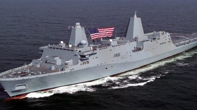 قائد إيراني يهدد بإغراق السفن الحربية الأمريكية في الخليج  