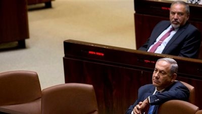 عودة الخلافات بين ليبرمان ونتنياهو تعيق تشكيل الحكومة الإسرائيلية