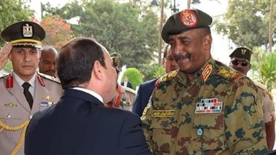 البرهان يغادر القاهرة عقب زيارة رسمية التقى خلالها الرئيس السيسي