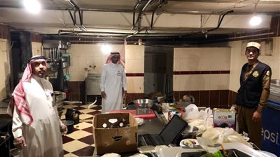 إتلاف 300 وجبة قبل توزيعها على الصائمين في المدينة المنورة