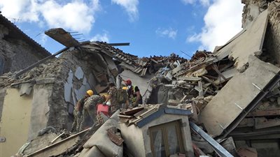 زلزال مدمر يضرب أربع دول لاتينية (فيديو)