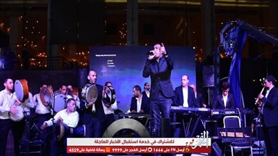 محمود الليثي يشعل حفله الغنائي بإحدى الخيام الرمضانية بالقاهرة الجديدة (صور)
