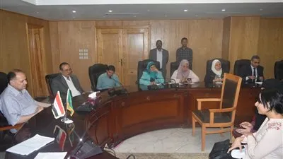  خلال اللقاء الاسبوعي لخدمة المواطنين.. فحص مشكلة توصيل المرافق لمشروع إسكان المحاميين بالفيوم  