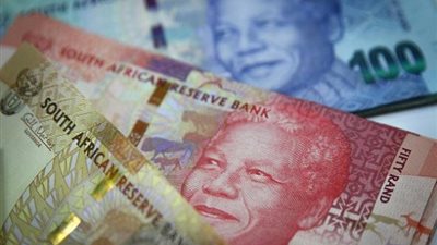 2 % تراجع في عملة جنوب أفريقيا مع ترقب التشكيل الوزاري لـ
