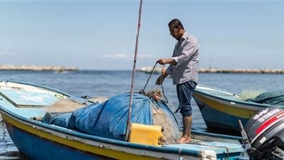 مسؤول فلسطيني: إسرائيل تبتز صيادي غزة
