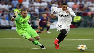 برشلونة يفاوض 