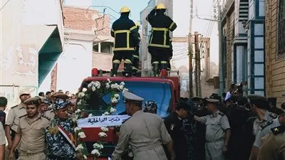  خروج جثمان مدير أمن أسيوط لمثواه الأخير بمسقط رأسه في الغربية (صور)