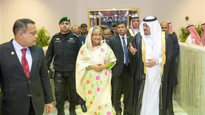 رئيسا وزراء بنجلاديش وأذربيجان يصلان جدة للمشاركة في القمة الإسلامية