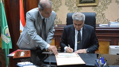 بنسبة نجاح 73.74%.. محافظ المنيا يعتمد نتيجة الشهادة الإعدادية   
