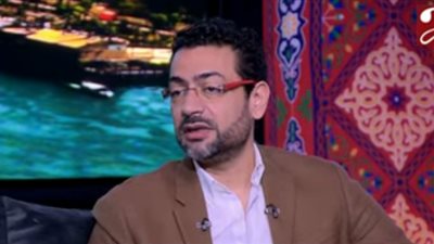 طبيب سمنة: لا تتناولوا أكثر من 3 كعكات يوميا في العيد