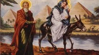 خبير آثار يكشف عن عمر 