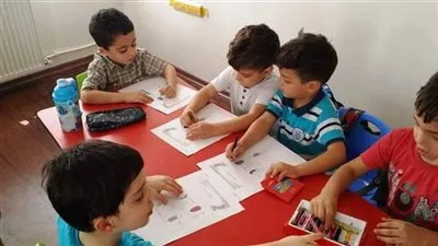 أولياء أمور طلاب رياض الأطفال بالقاهرة يشتكون من الأعطال خلال التقديم الإلكتروني