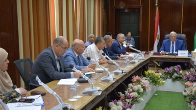 محافظ الدقهلية يلتقى الجهاز التنفيذة لمناقشة الخطة الاستثمارية 2019/2020 (صور)