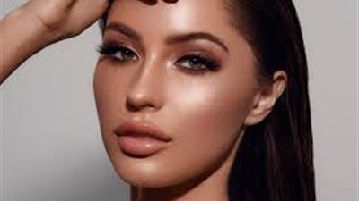 خطوات تطبيق مكياج برونزي في عيد الفطر