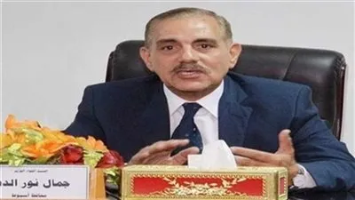 بالأسماء.. محافظ أسيوط يصدر حركة تنقلات محدودة بين قيادات المحليات