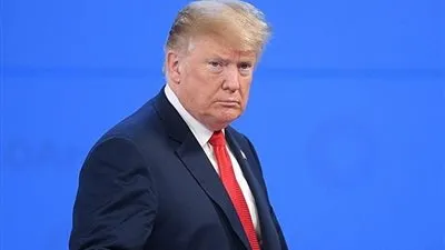 ترامب يعلن عن إقالة مستشار جديد في فريقه