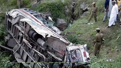 قتلى وجرحى بتحطم حافلة في الهند