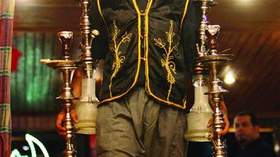 البدء في الترخيص للمقاهي والمطاعم داخل المدن بتقديم منتجات التبغ بعد العيد بالسعودية