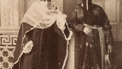 سل صيامك.. هل يمكن لامرأة أن تختار زوجة لزوجها وتزينها للزفاف؟