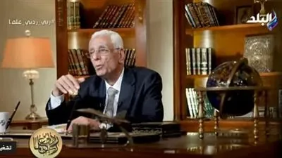 حسام موافي: الموبايل والتليفزيون أحد أسباب إصابة الانسان بالتوتر (فيديو)