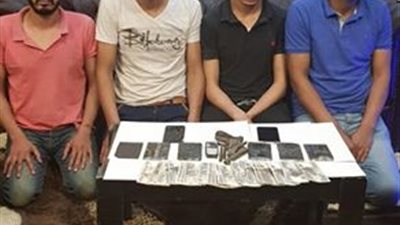 قبل العيد.. القبض على تشكيل عصابي تخصص في الاتجار بالمخدرات ببدر