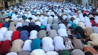 تبدأ بعد دقائق.. مواقيت صلاة عيد الفطر في الإسكندرية