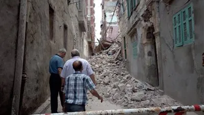 كارثة في الإسكندرية.. انهيار عقار من 3 طوابق في أول أيام العيد (صور)