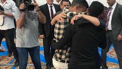 شقيقان مفرج عنهما: 