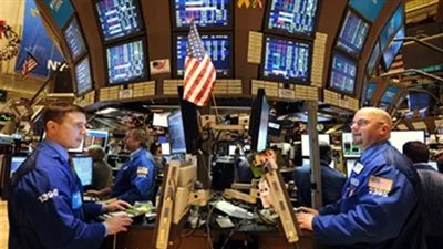 البورصة الأمريكية تحافظ على مكاسبها وتغلق مرتفعة 