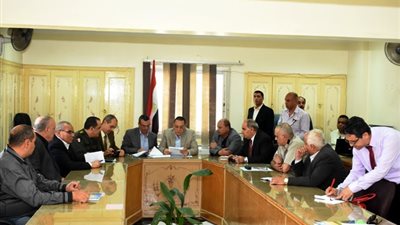 محافظ الشرقية يتفقد غرفة عمليات إمتحانات الدور الأول لشهادة إتمام الثانوية العامة للعام الدراسي 2018 / 2019