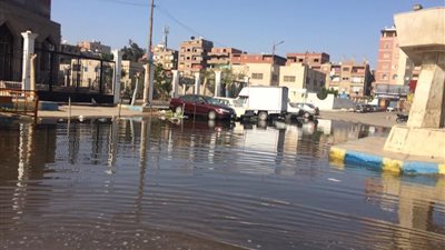  غرق مسجد حي السلام بمياه الصرف الصحي في الإسماعيلية 