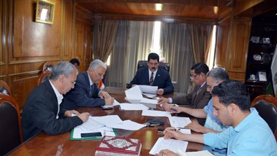 محافظ القليوبية: تنفيذ كافة المشروعات الخدمية والانتهاء منها بحد أقصي 12 يونيو (صور)