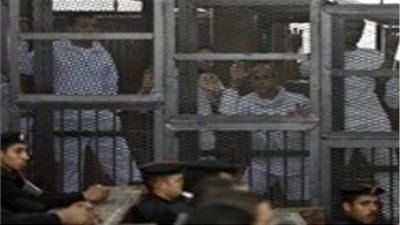 رفع جلسة محاكمة المعزول وقيادات الجماعة بـ 