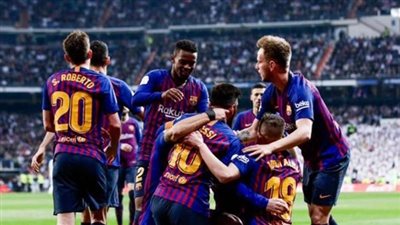 برشلونة يظهر العين الحمراء لنجم الفريق ويهدده بالرحيل