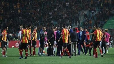 رئيس الاتحاد التونسي يحرج أحمد أحمد 