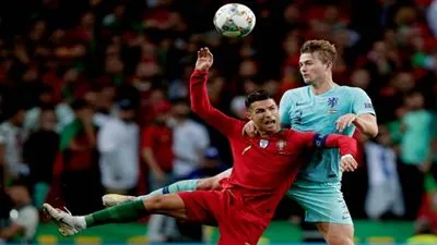 كريستيانو رونالدو يحول حلم برشلونة إلى كابوس