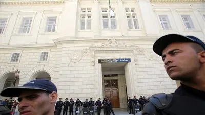 الجزائر.. حبس الأخوين طحكوت احتياطيا بتهم فساد