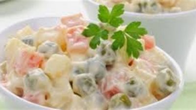 طريقة تحضير سلطة الدجاج والذرة بالمايونيز