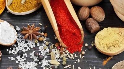 تعرفي على فوائد التوابل في تفتيت الدهون