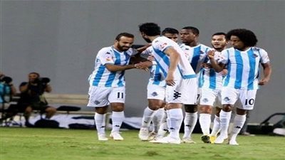 نجم بيراميدز يفجر مفاجأة نارية بشأن مفاوضات الزمالك في يناير