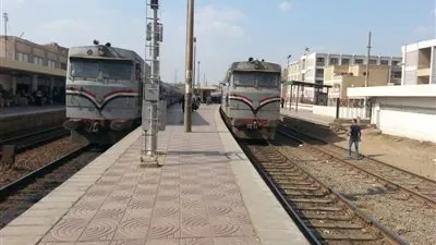 انتشال جثة مأمور ضرائب من تحت عجلات قطار بالبحيرة