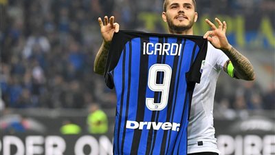 رئيس نابولي لا يقبل مبادلة لاعبيه بإيكاردي 