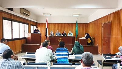 فتح فصول جديدة لمحو الأمية بقرى القناطر الخيرية (صور)