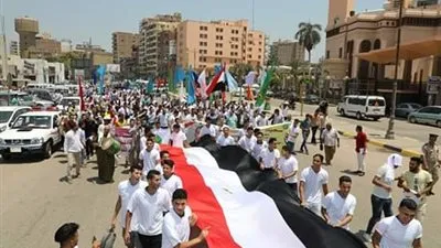 محافظ المنوفية يتقدم المسيرة الشبابية احتفالًا بالعيد القومي للمحافظة (صور)