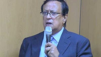 أستاذ إعلام يوضح تفاصيل الضوابط الجديدة للبرامج