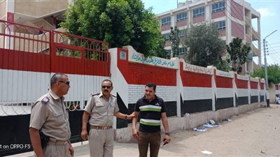 تواجد أمني مكثف في محيط لجان الثانوية العامة بدمياط.. (صور)