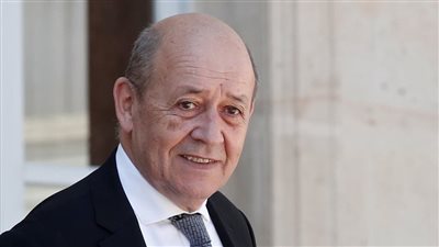 لودريان: فرنسا تتابع 