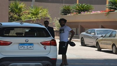 عاجل.. محمد صلاح يظهر في معسكر المنتخب بتيشيرت 