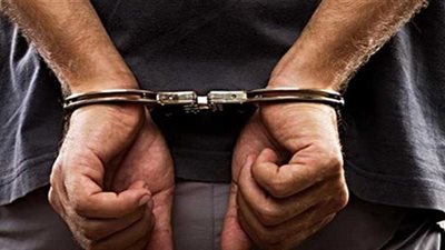 ضبط 3 أشخاص بعين شمس لتورطهم في إدارة ورشة لتصنيع الأسلحة